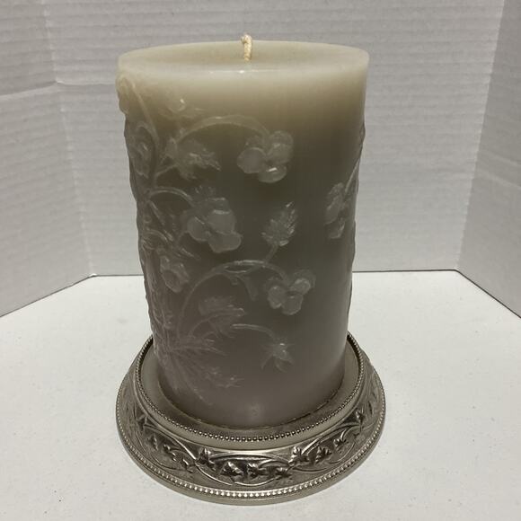 4lb Embossed Gray Candle with Attached Silvertone Base - Picture 7 of 13